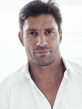 Manu Bennett